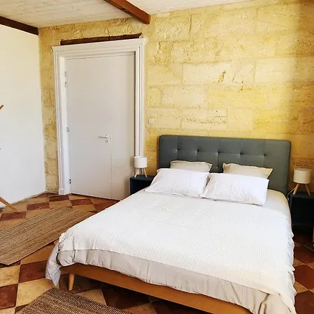 Charmante Girondine Proche Saint-emilion
