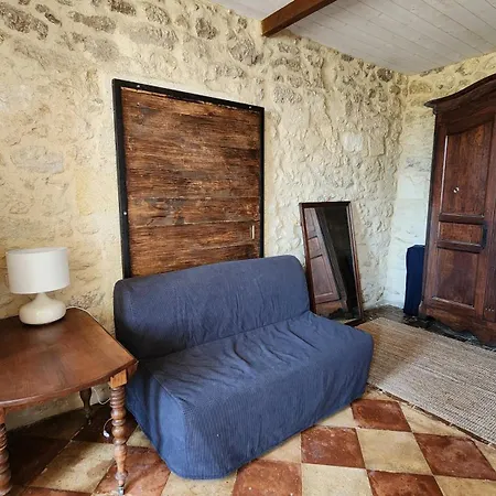 Holiday home Charmante Girondine Proche Saint-emilion Montagne (Gironde)